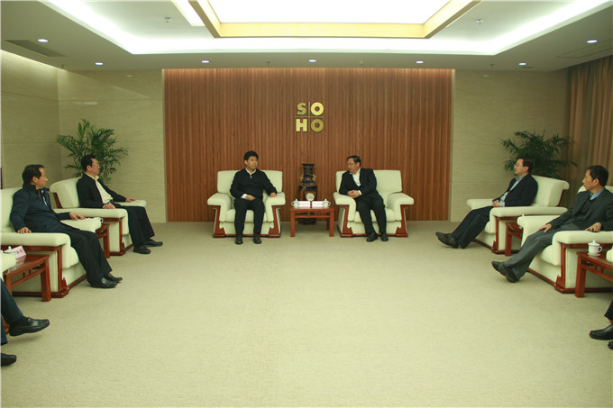 淮安市長曲福田、市政協(xié)主席王維凱到蘇豪控股集團(tuán)考察調(diào)研
